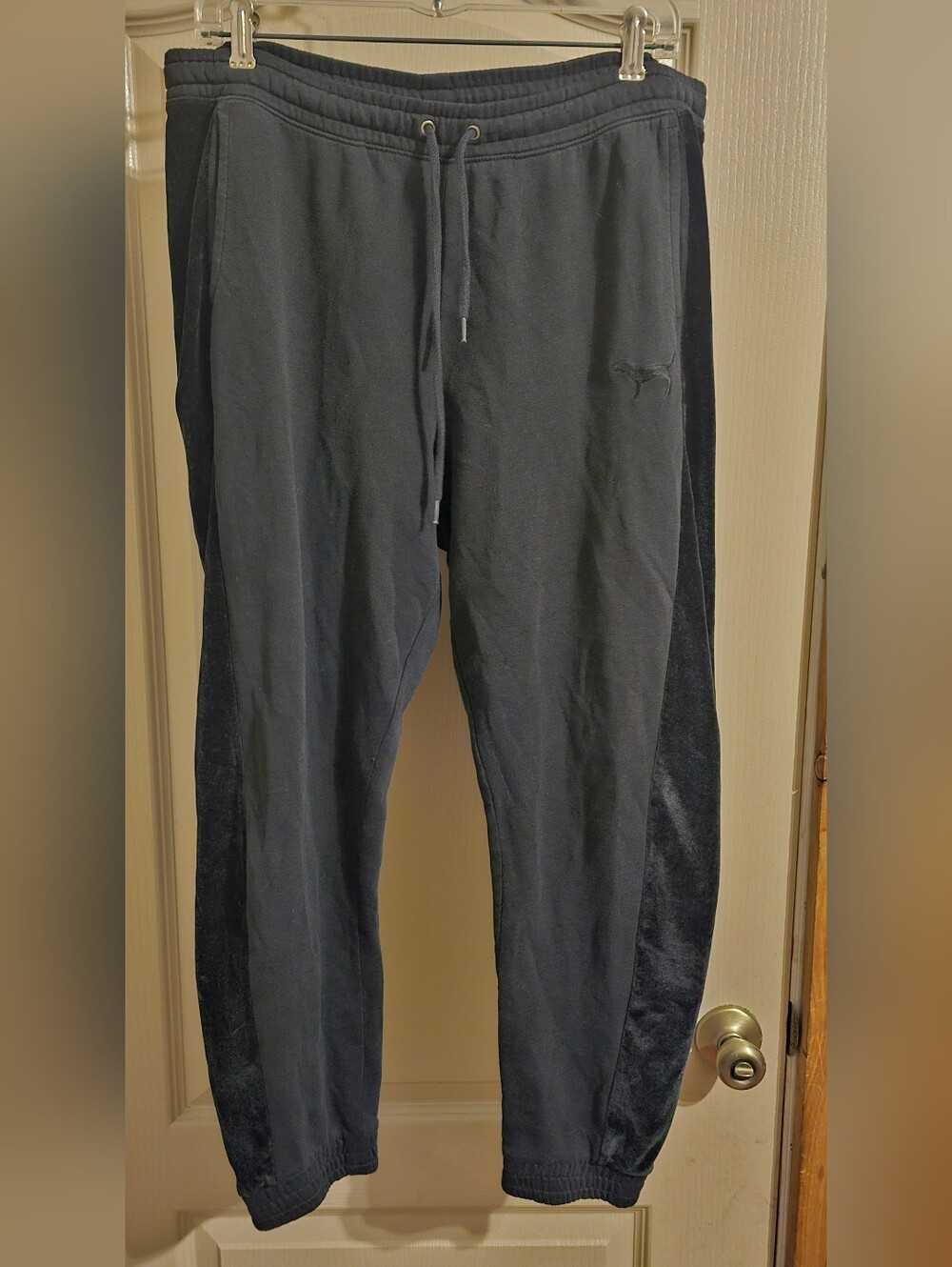 PINK Victoria's Secret Large Black Sweatpant Joggers With Velvet Stripe On Sides
